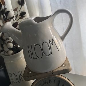 Rae Dunn BLOOM watering can.